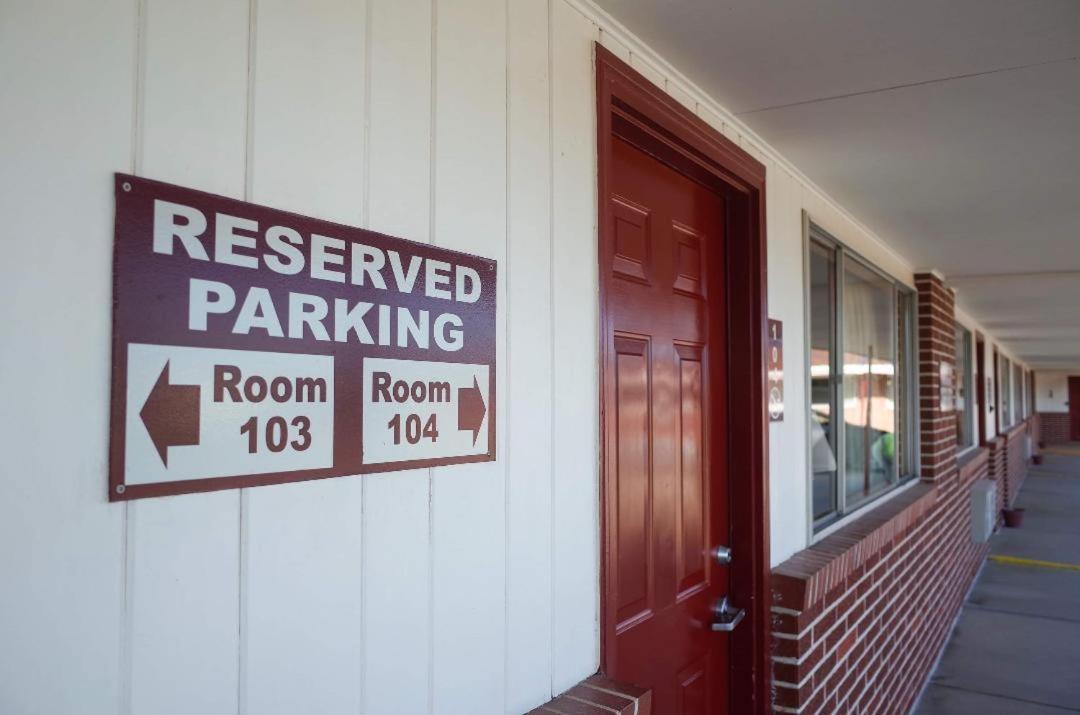 Raine Motel Valentine Exterior foto